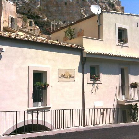 לינה וארוחת בוקר רגוזה A Casa Di Grazia מראה חיצוני תמונה