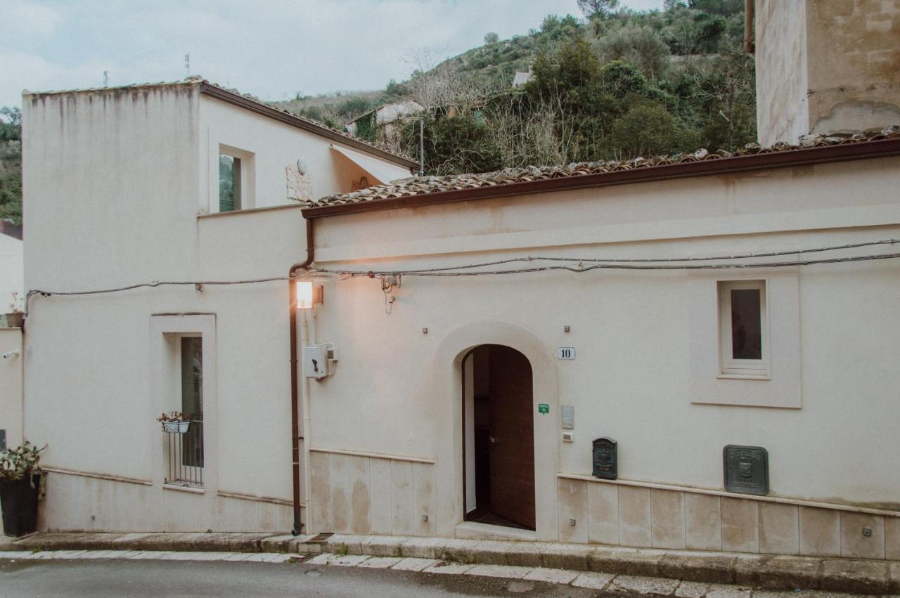 לינה וארוחת בוקר רגוזה A Casa Di Grazia מראה חיצוני תמונה