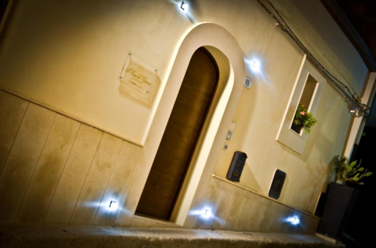 לינה וארוחת בוקר רגוזה A Casa Di Grazia מראה חיצוני תמונה